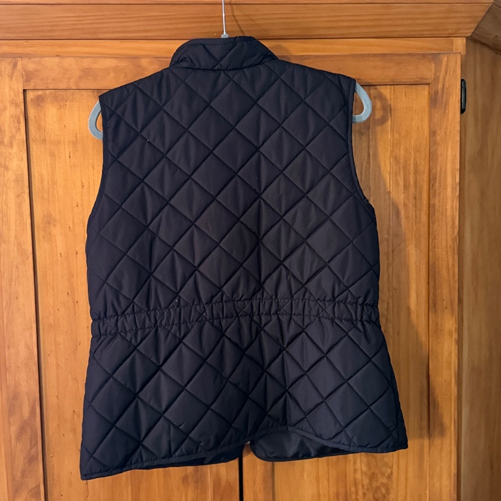 St. John's Bay Black Quilted Vest - Picture 3 of 3